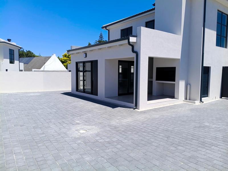 To Let 3 Bedroom Property for Rent in Eden Park Western Cape